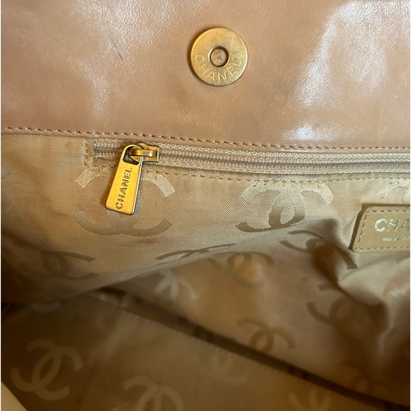 Chanel Tan Quilted Tote Bag - Picture 6 of 13